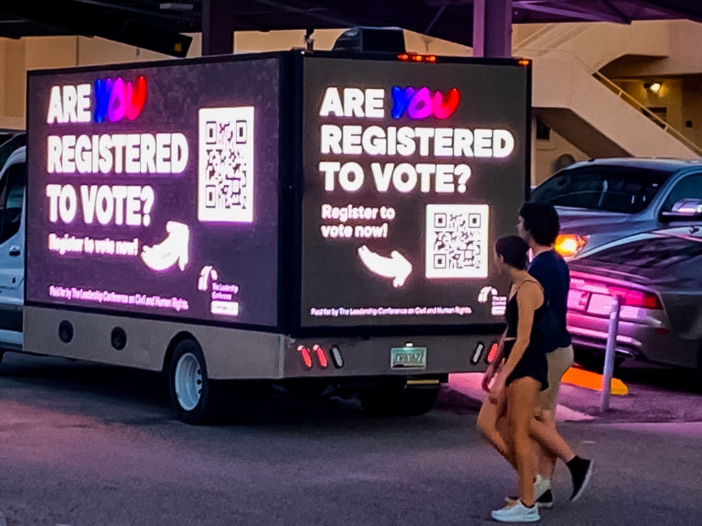 San Francisco Mobile Billboards - Campaign LED Digital Mobile Billboard Ad Truck
