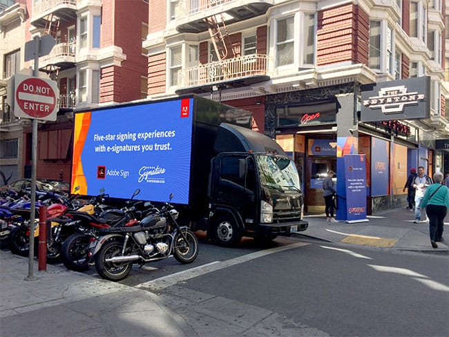 led truck advertising