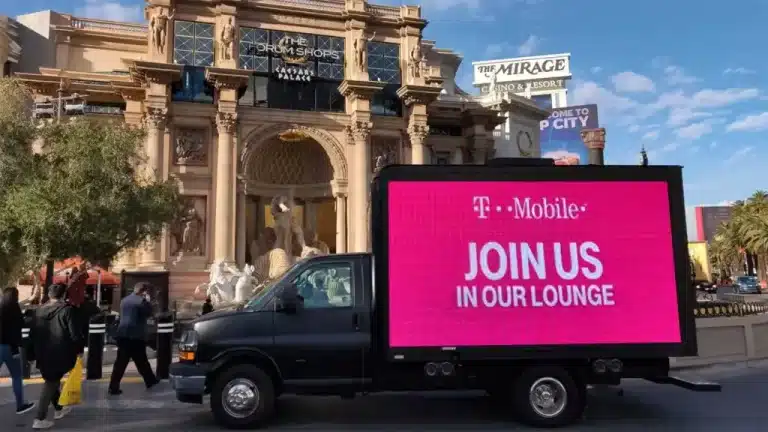 How to Choose the Best LED Truck Advertising Service: 8 Key Steps for Success 2 led truck