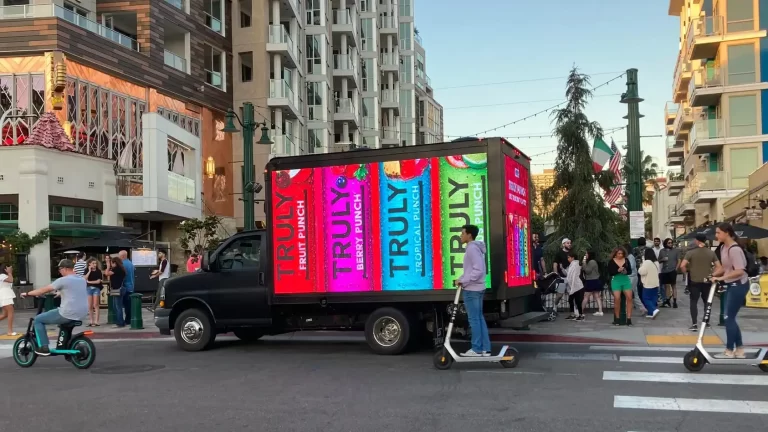 mobile digital billboard - led truck